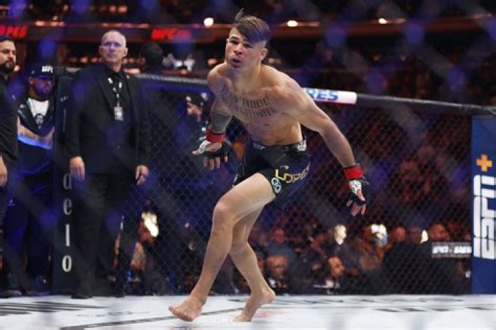 Diego Lopes MMA Wikipedia And Age: How Old Is The Boxer?