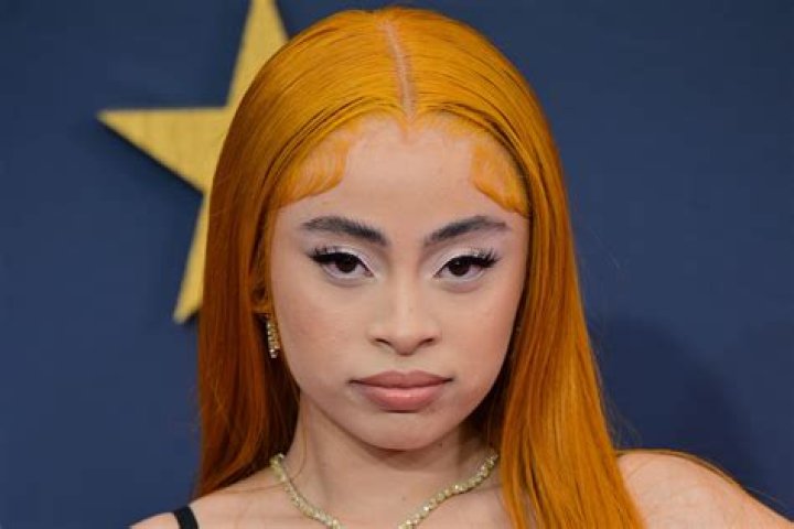 Ice Spice With Long Hair | Is American Rapper Hair Real | New Look And Tattoo