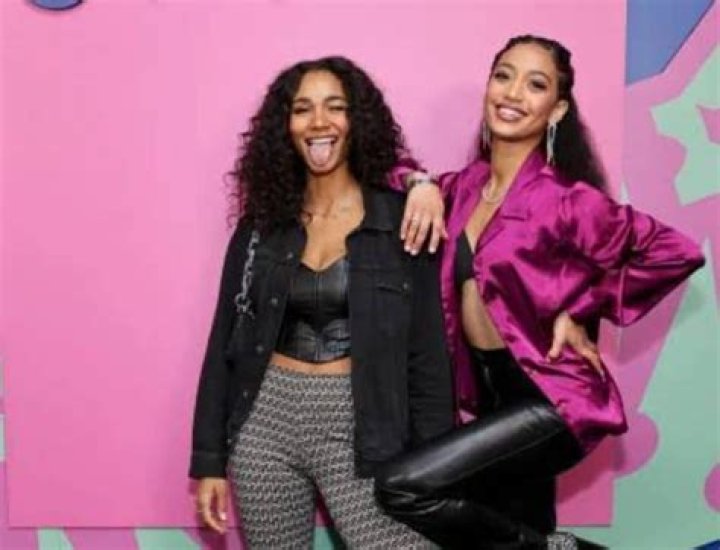 Samantha Logan- Wiki, Height, Net Worth, Boyfriend