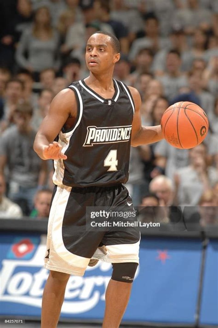 Sharaud Curry