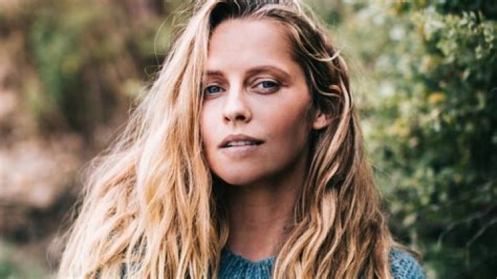 Teresa Palmer Opens Up About Looking Like Kristen Stewart