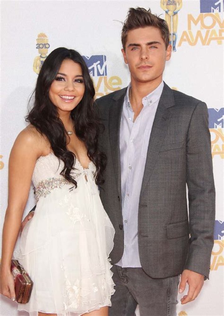 Vanessa Hudgens | Relationship