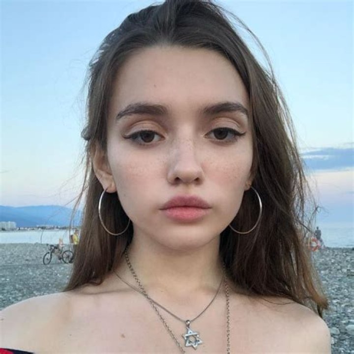 Yana Poplavskaya